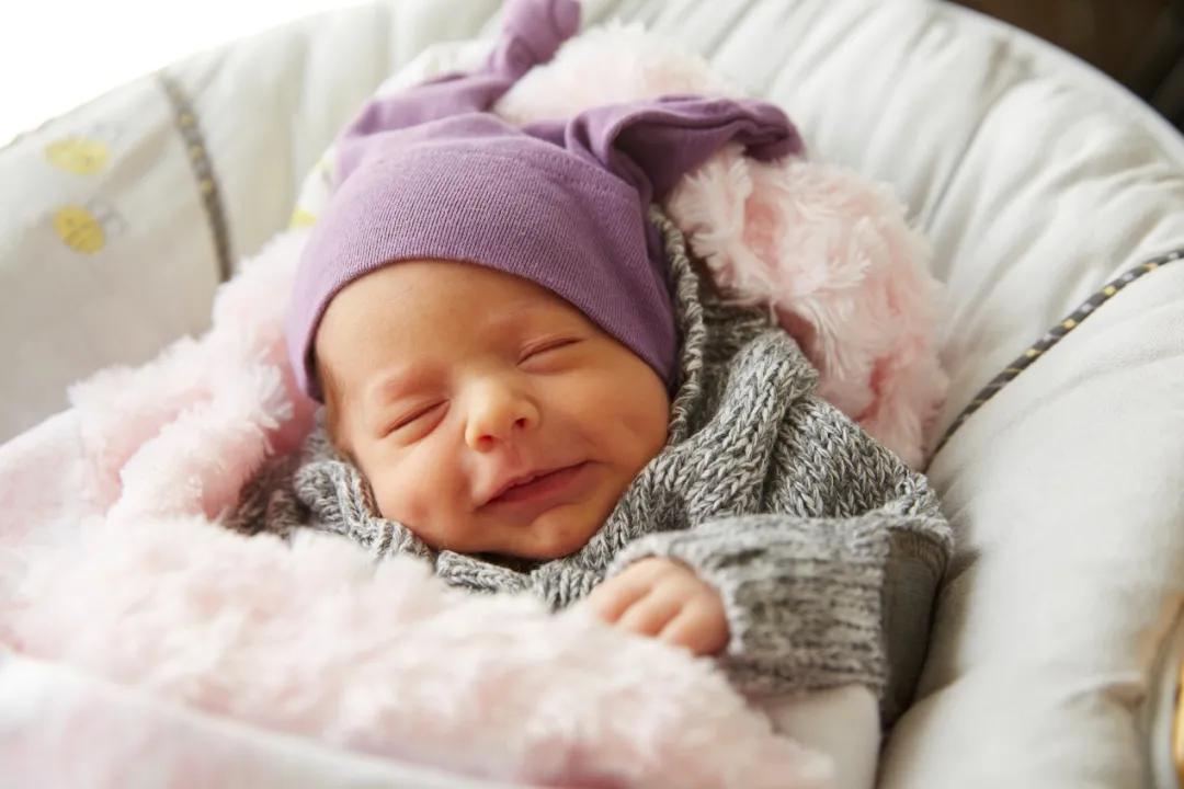 宝宝|宝宝睡眠时间标准是怎样的送上0-3岁宝宝睡眠时间对照表