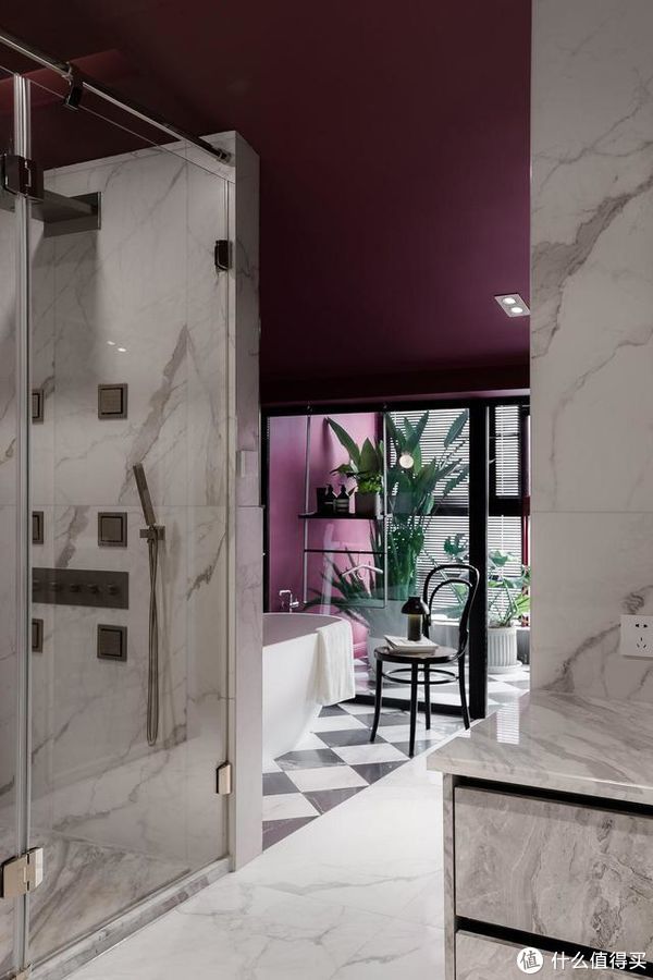 夫妻|成都夫妻家中的高级场面：凭一个楼梯就圈粉无数，职住一体太爽了