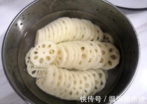 这道菜，年夜饭上每年都得有，寓意团圆，外酥内香，全家都爱吃