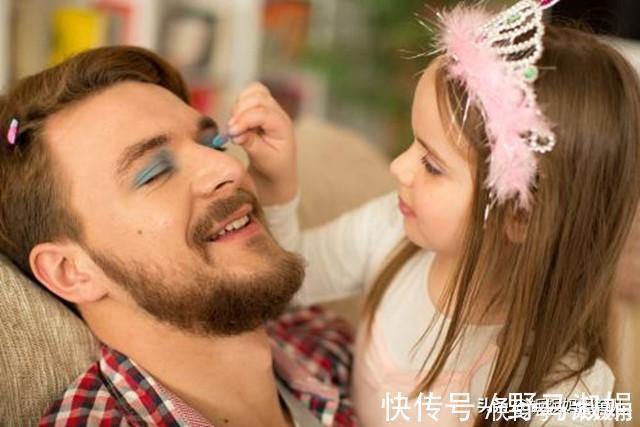 思维方式|当女儿的面这4句话宁可烂肚子里也别说,伤害是一辈子!别不在意