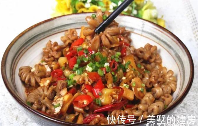 美食推荐：许家脆生肠、花雕三葱极鲜焗龙虾、椰子鸡煲制作方法