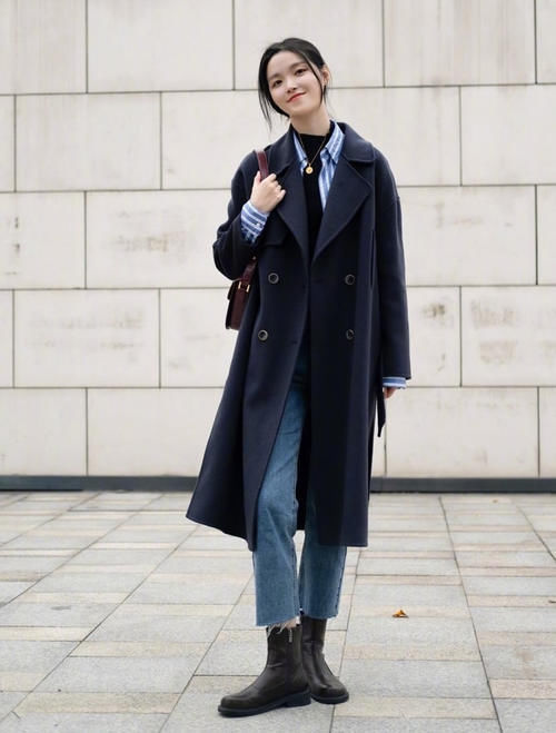 早春穿什么优雅还时髦？温柔博主的4个“配色”妙招，简直美极了