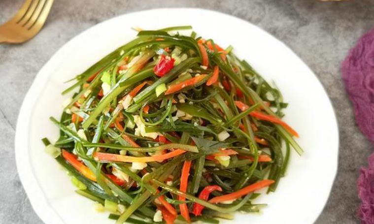  切成细丝|天然“护眼冠军”被找到了，每天炒一盘，保护眼睛，双眼明亮了