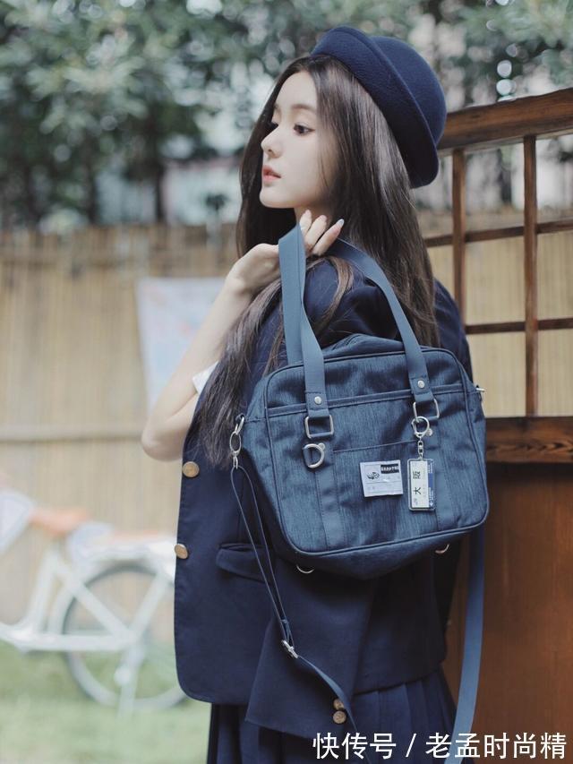 制服 JK制服学生裙正装也很好看,美女穿起来很有青春气息,安静甜美