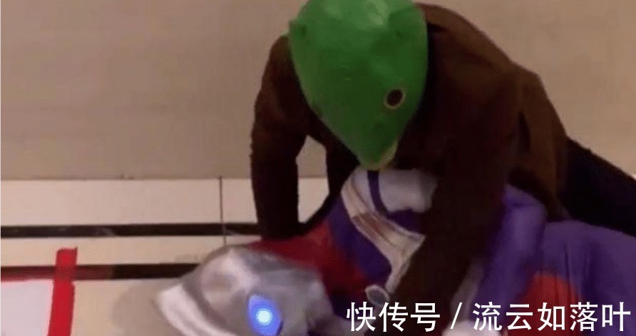 下限|网友恶搞奥特曼毫无下限,烧烤奥特曼辣眼睛,粉丝请尊重英雄