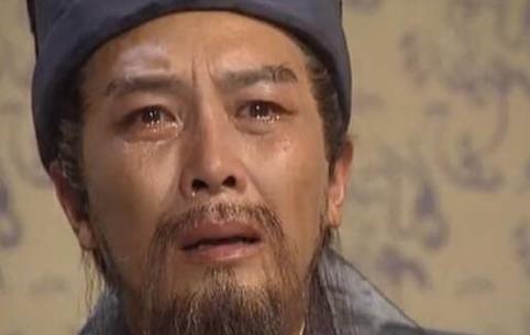 留下|刘备临死前留下10字,诸葛亮不听,导致蜀国成三国中最短命的国家