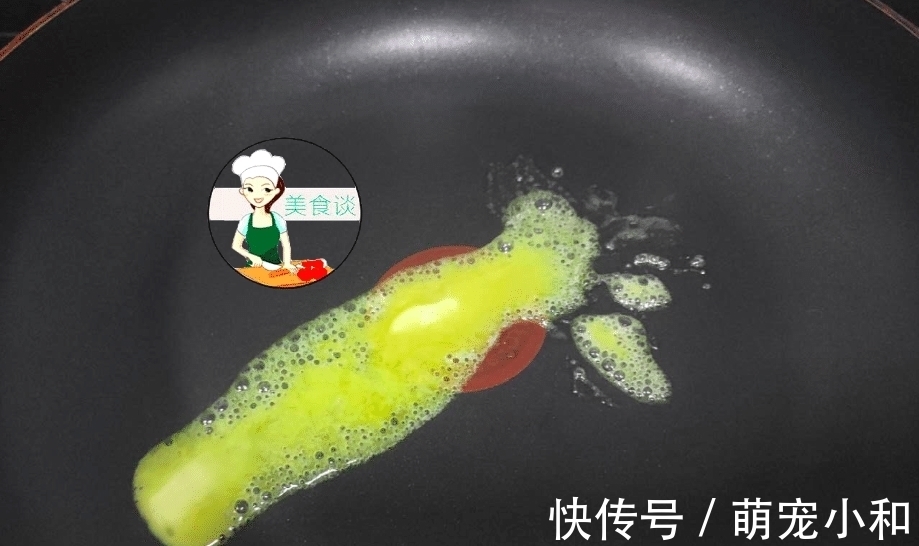 入秋后,儿子最馋这美味,2块钱一斤,维C是苹果10倍,家家吃得起