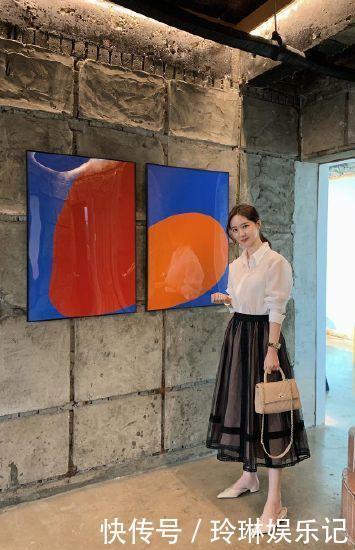 腿粗、胯宽的中年女性,快收下“半身裙显瘦”穿搭,照着穿准没错