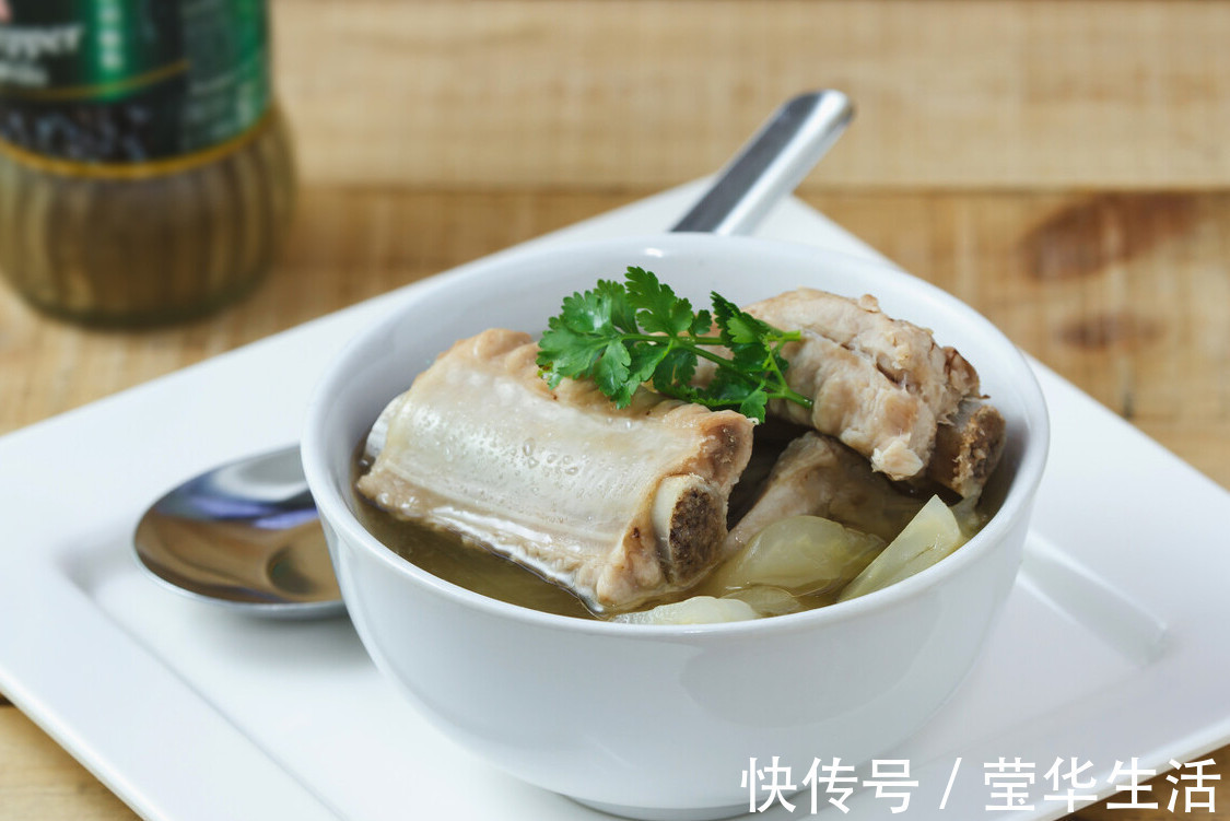 夏天|夏天太炎热，推荐大家多喝这道汤，清爽不腻又解暑，老少皆宜