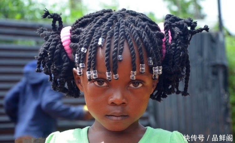 黑人|黑人那一头密密麻麻的小辫,你好奇过他们是怎么洗头