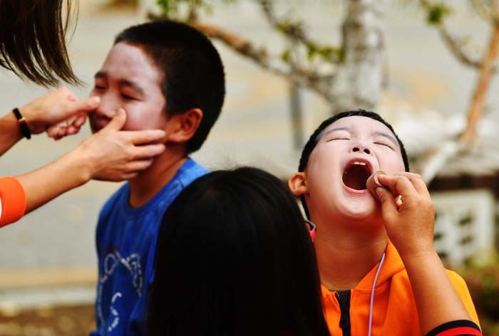 延庆区高跷协会@锣鼓铿锵木跷当当 迎面耍来高跷少年