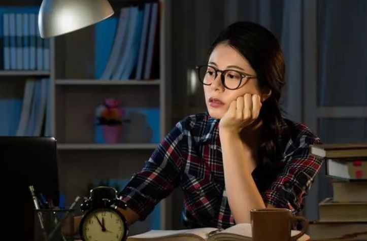 黄褐斑|女人,身体4出“变大”,很遗憾,你已老得很明显了