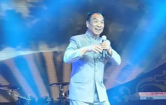 豫剧团|国家一级演员委身茶楼卖唱，遭受冷眼嘲讽，背后原因却感动无数人 ！