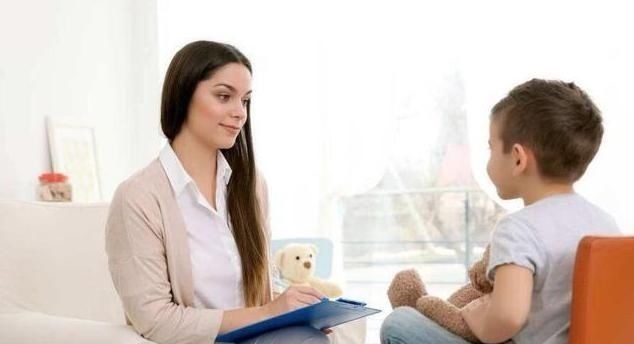 父母|美国神经生物学家:孩子大脑发育存在“黄金5年”,父母要把握住