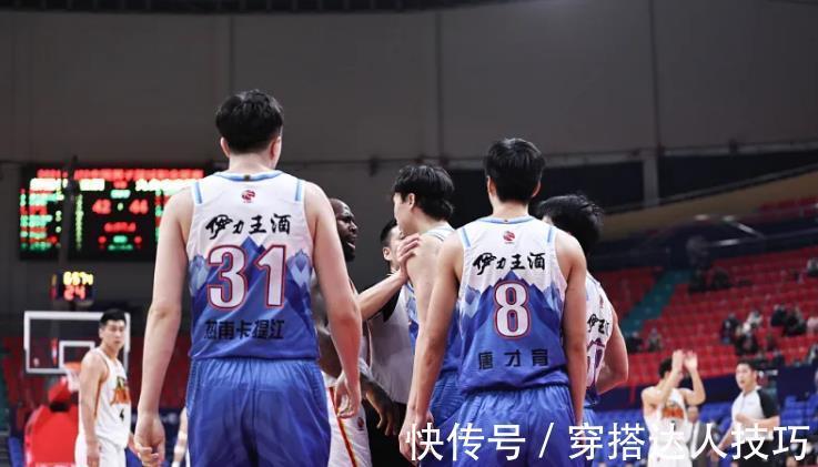 阿尔斯兰|CBA最大争议曝光!辽宁克星给对手白送温暖,卡位战轮休2大核心