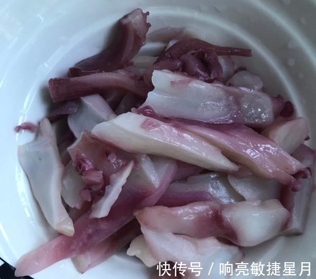 黑胡椒青椒炒章鱼,家常小炒,鲜香下饭!