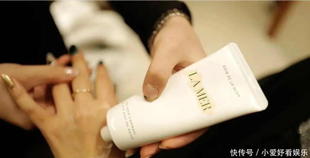 上海宝格丽酒店美甲，明星名媛将珠宝嵌在指尖