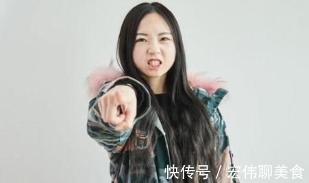 肝脏|肝火旺不旺,五官不会撒谎!照照镜子,若没有4个征兆,值得恭喜