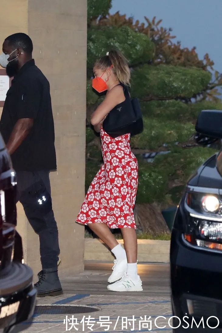 海狸已集齐云朵包所有色号，真馋|时髦办 | 连衣裙