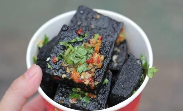 假如世上只剩下这5种黑色食物,如果第5种被抢光,你会怎么吃哪个