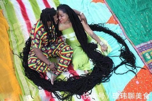 谢秋萍|世界上头发最长的3个女人,重达70斤,丈夫每天帮她梳几个小时