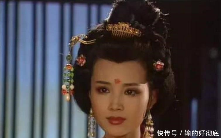 上最传奇皇后,经历五废六立,当了两朝皇后