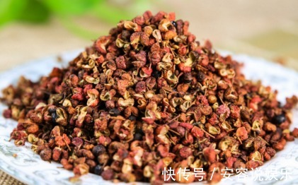 邻居|每天用花椒泡水喝,半个月身体发生了这样的变化,邻居看见都惊叹