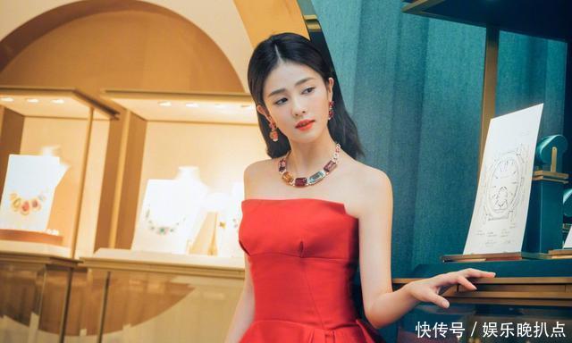 生在夏季|女生穿衣不要轻易露出这3个部位,回头率太高,还容易引发尴尬