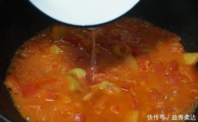 一家三口的家常晚餐,10块钱做一大桌,朋友说你家老公女儿真幸福