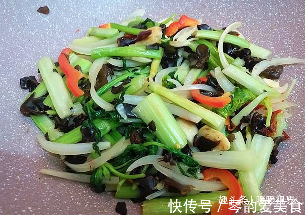 红椒|冬天多吃此菜,膳食纤维多,排出隔夜黑宿便,腰也越来越细了