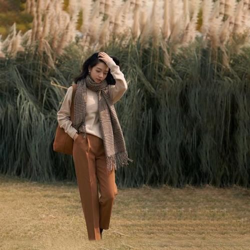 立春后，别穿羽绒服了，太土！学三木这样穿，时髦洋气有女人味