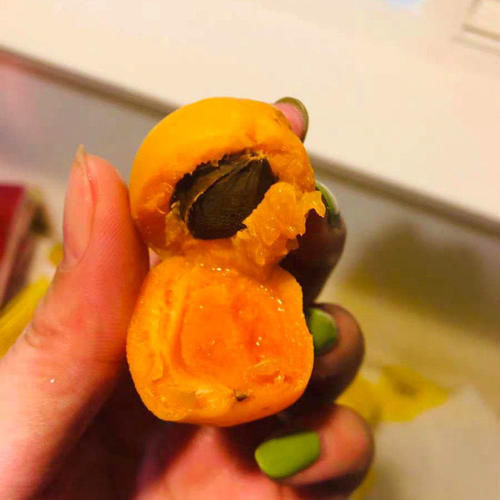 夏天，碰到此碱性水果别手软，一次性囤20斤，放冰箱冷藏，特省事