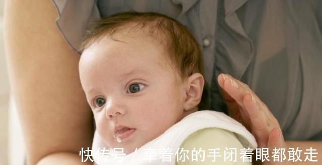 生理性|宝宝呛奶、吐奶、溢奶、厌奶,各种情况的应对方法,早学早受益!