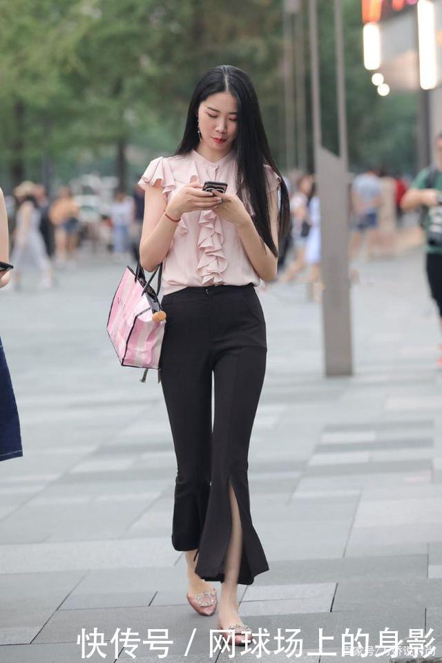 显得|优雅休闲下,造型显得丰富立体,气质也更显靓丽