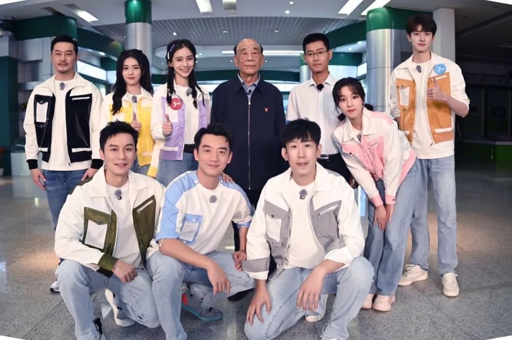 兄弟团感动“毕业”！《奔跑吧·黄河篇》回首两季展现黄河沿岸蓬勃发展 蓝天下