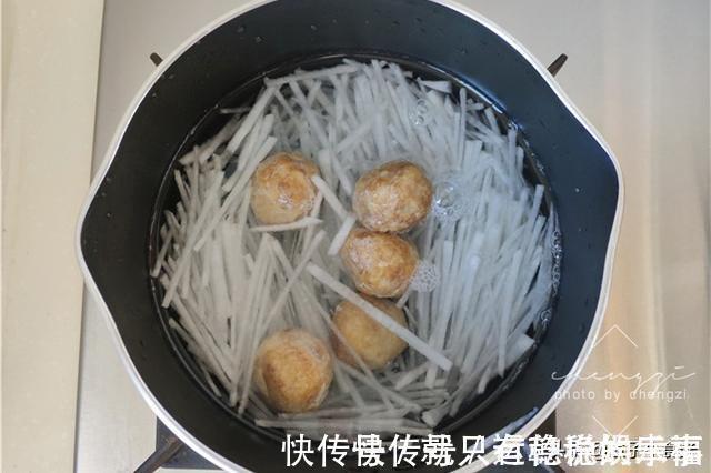 45岁阿姨轻断食午餐,走红朋友圈,网友:吃这么多还不胖,佩服