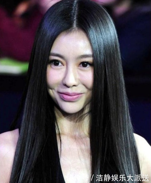 发型|女人不管多大,少留这些发型,不仅掉发块,还降低颜值