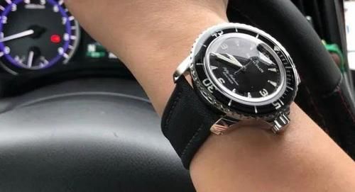 机械表大师：豪表占据网络，有钱人真的那么多？你戴的什么表？