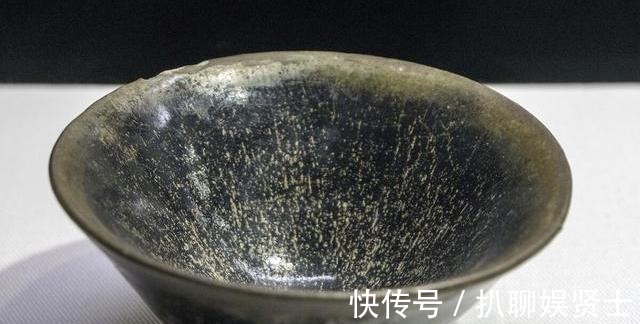 茶碗|黑瓷茶具的崛起,引发饮茶方式的巨大转变:从唐代煎茶到宋代点茶