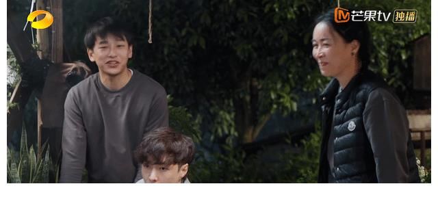 孙红雷|张艺兴不怕得罪黄渤孙红雷，彭昱畅很会端水，两人情商都不低！