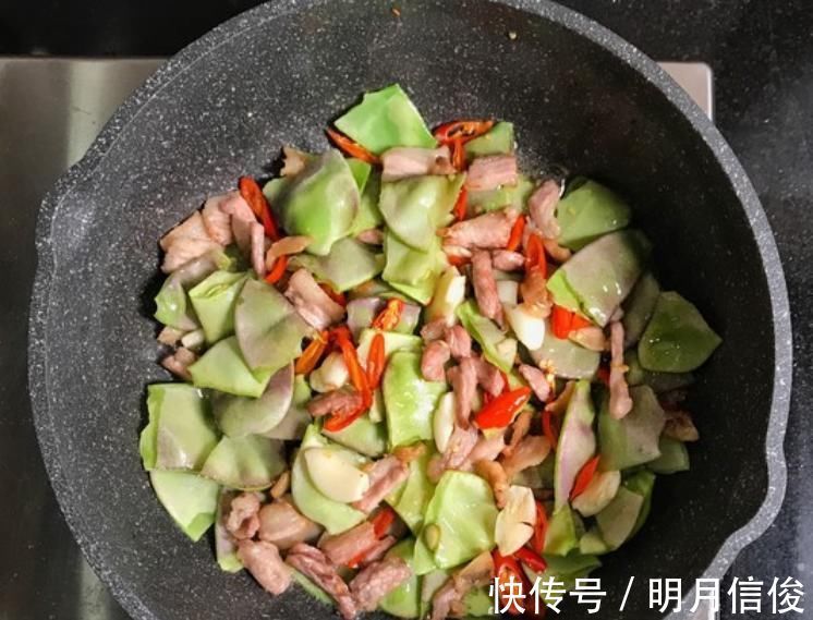 这菜一年四季都不便宜，一斤等于8个鸡蛋，再贵也要吃！别错过