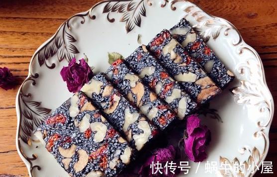 天气冷了,红枣配核桃,教你在家自制阿胶糕,美味滋补,越吃越香