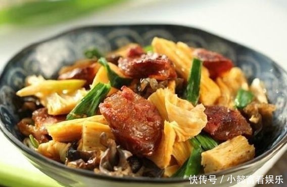 美食推荐:干锅肥肠,腐竹炒腊肠,炝炒白萝卜条,口味肥肠的做法