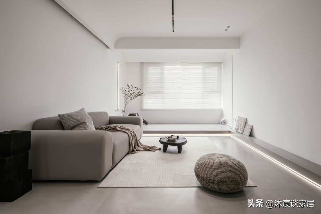 夫妻|追求极简主义的夫妻,客餐厅家具不超10件,真的是越简单越高级