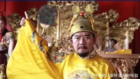 辱骂|老太太当众辱骂朱元璋,亮出其身份后,朱元璋赶紧接她回宫伺候