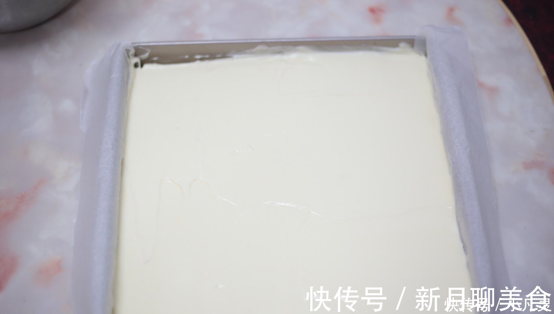 蛋糕不要再去外面买,4个鸡蛋半碗面粉,3分钟学会,比买的香多