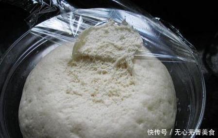 米酒|天冷发面不要只会用酵母,再加2样,15分钟发满盆,暄软又好吃