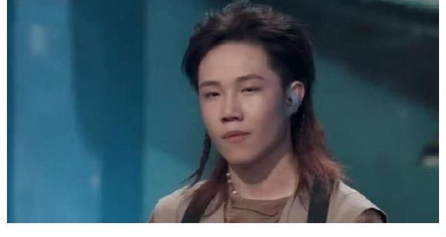 聊天记录|说唱听我的：太帅了花实力被吐槽，却闯入六强，遭Rapper点名抄袭