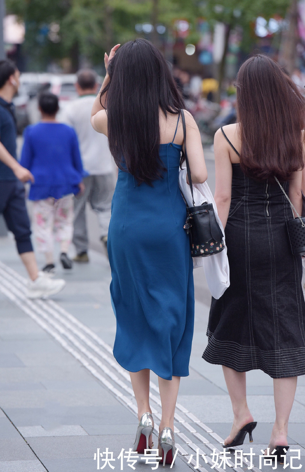 好看|街拍:肩型好看才适合穿吊带裙, 配上修身的设计, 造型瞬间变优雅