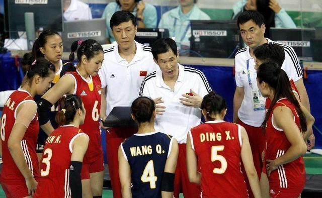 排球|有望接班郎平!4位主力都是他带出来,2次夺得世界冠军